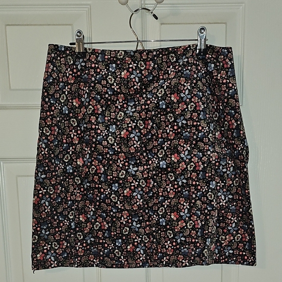 Floral Black Skirt - Picture 1 of 4